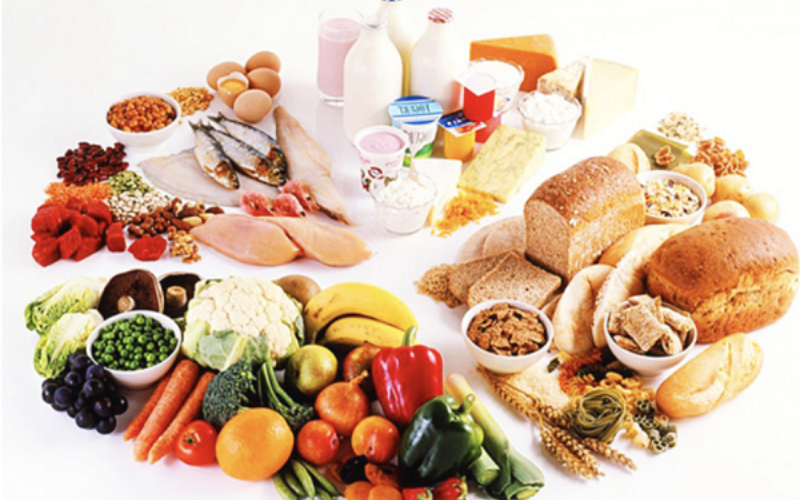 Nên chọn thực phẩm phù hợp cho người già